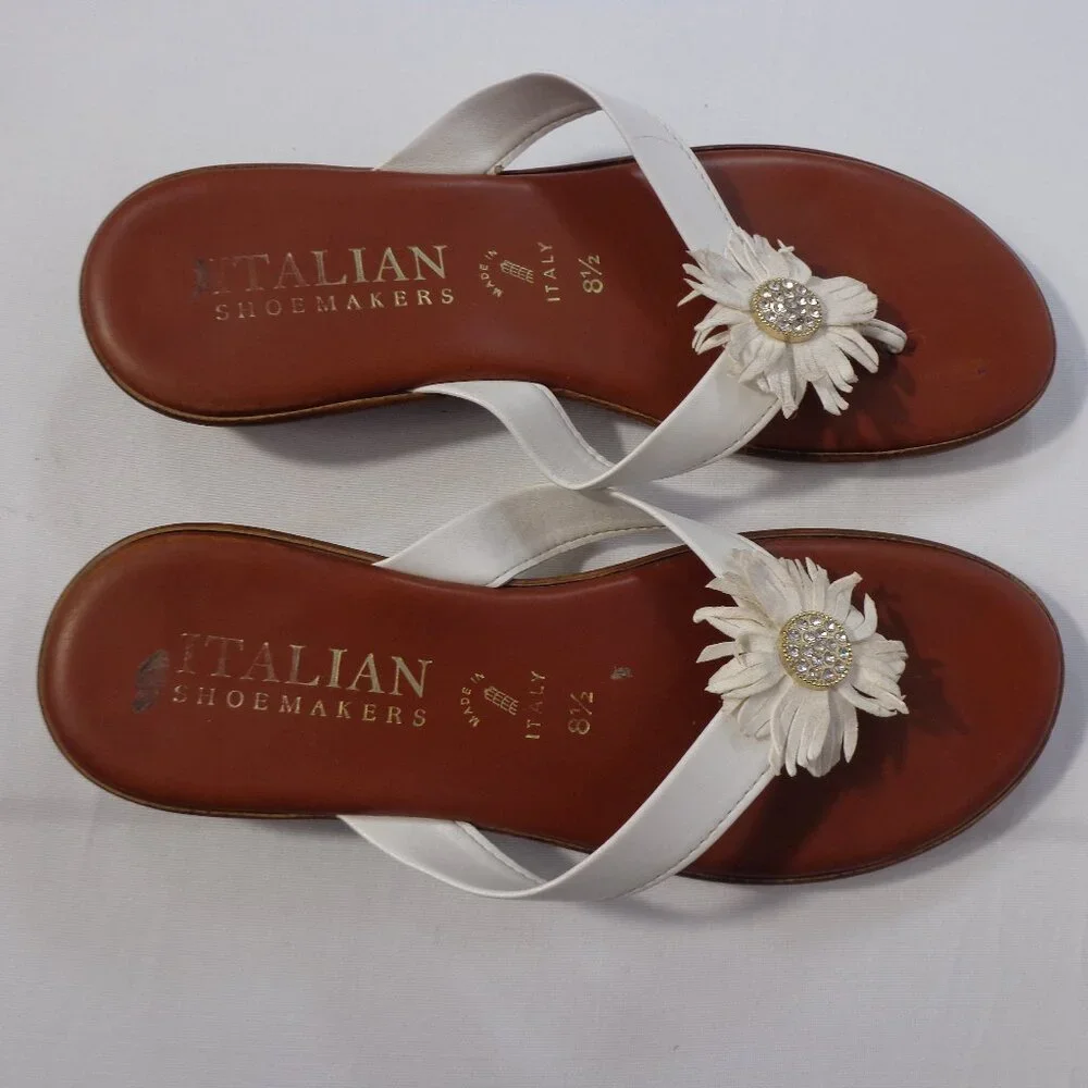 Italian Shoemakers White Leather Flat Floral Flip Flop Sandals Women's Size 8.5